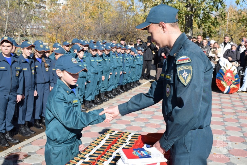 93 schoolchildren were accepted into the ranks of the cadet movement of the Transbaikal Territory