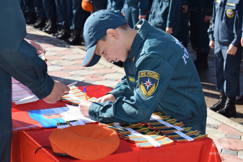 93 schoolchildren were accepted into the ranks of the cadet movement of the Transbaikal Territory